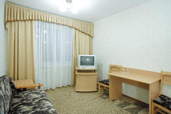Profssoyuzny Hotel 체르니히우 외부 사진
